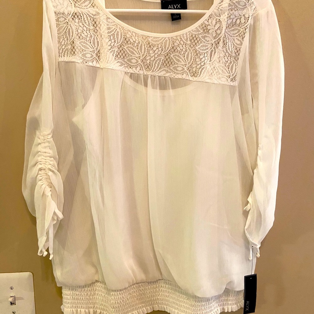 6 blouses size large - Picture 7 of 8